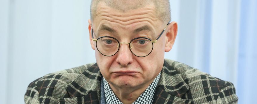 Michał Kamiński formalnie wciąż jest wicemarszałkiem Senatu, ale od wielu miesięcy pozostaje medialnie nieobecny.