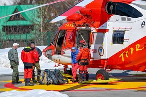 Ewakuacja turystów z Doliny Pięciu Stawów Polskich