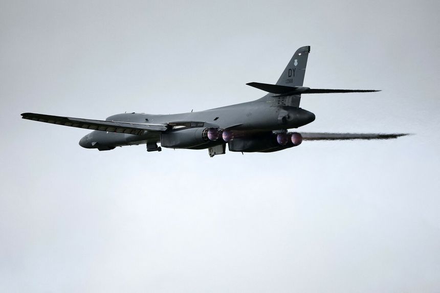 Samolot B-1