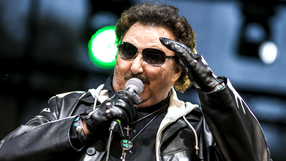 Krzysztof Krawczyk podczas koncertu.