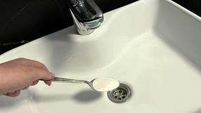 Domowy środek do udrożniania rur