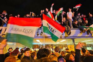 Mieszkańcy Budapesztu w dniu wyborów parlamentarnych na Węgrzech