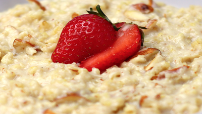 Jaglanka z truskawkami