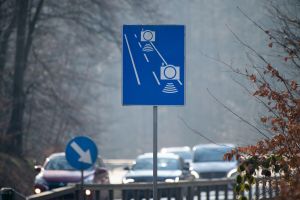 znak odcinkowy pomiar prędkości