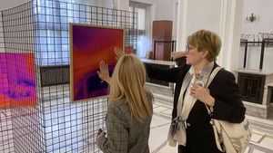 Posłanki na wystawie w Sejmie