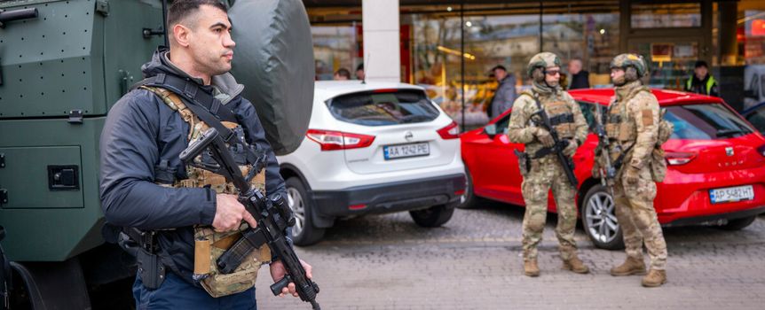 Strzelanina przed supermarketem w Kijowie