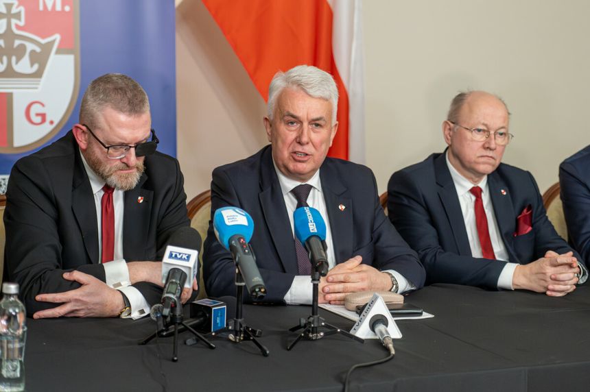 Sławomir Zawiślak. Kim jest prawa ręka Grzegorza Brauna? - Wiadomości ...