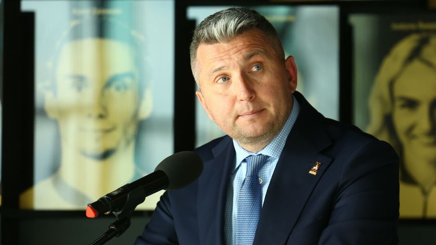 Szef PKOl Radosław Piesiewicz