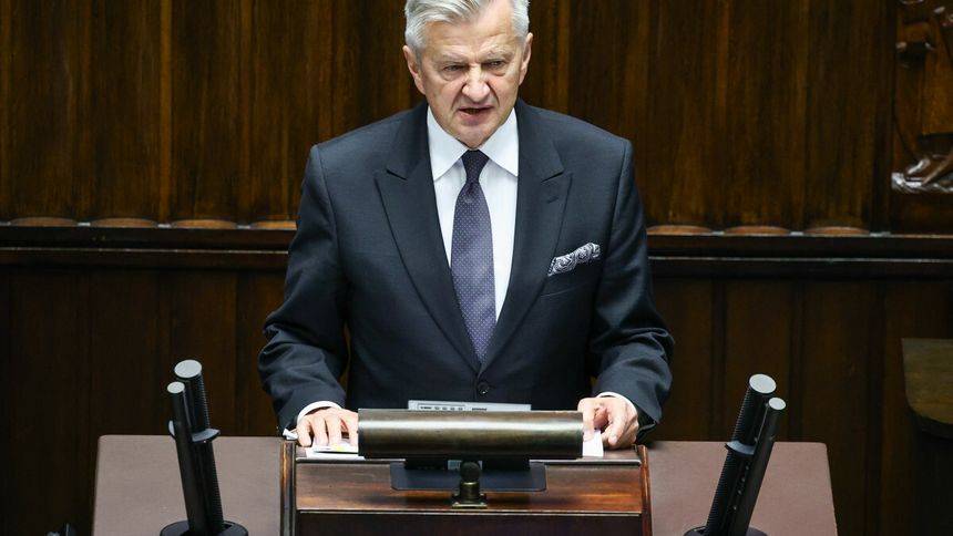 Wiceszef MON Stanisław Wziątek