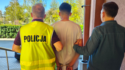 Rozbój w Tomaszowie Mazowieckim. Para Kolumbijczyków sterroryzowała kobietę 