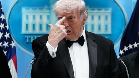 Strzały na kolacji z udziałem Donalda Trumpa