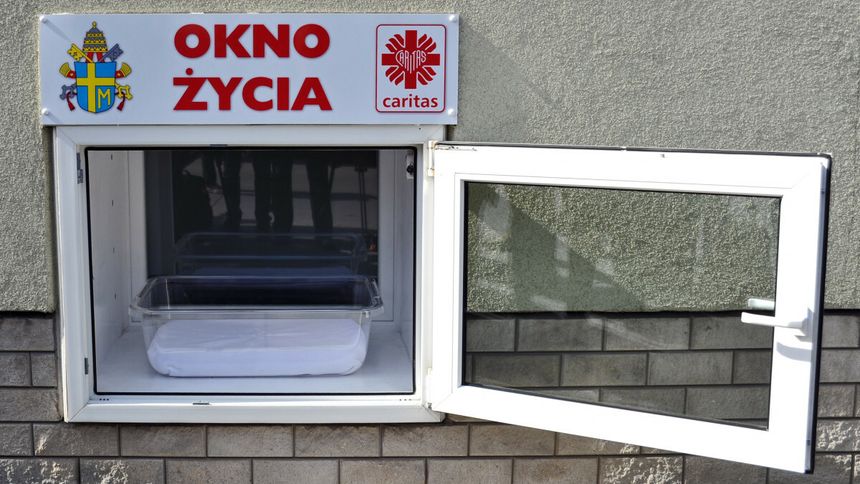 Okno życia w Krakowie