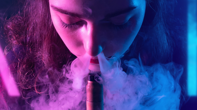 E-papierosy i vaping powodują raka, nowe badania