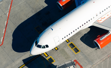 Loty odwołane, rosną ceny biletów lotniczych