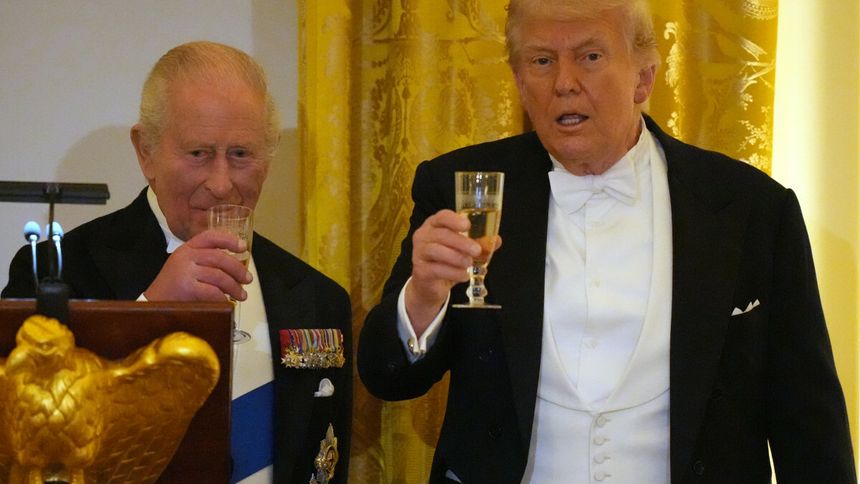 Karol III, Donald Trump
