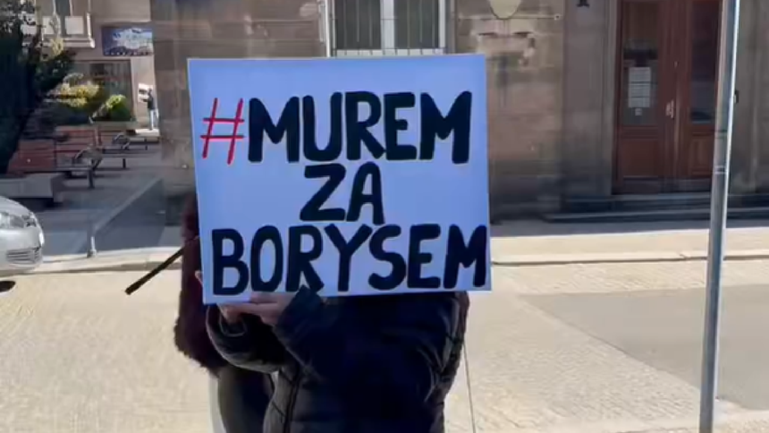 Protest przed sądem w Świdnicy