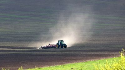 17-latek wypadł z traktora. Nastolatek zginął na miejscu