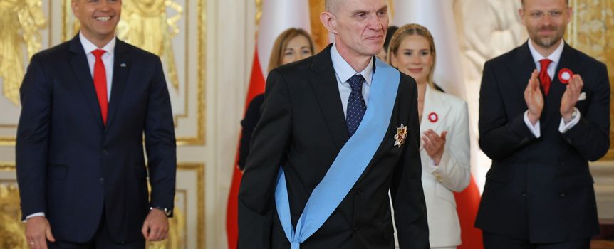 Andrzej Poczobut odebrał Order Orła Białego z rąk prezydenta Karola Nawrockiego