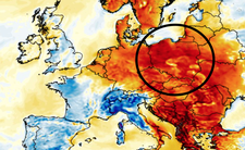 Anomalia temperatury mierzona na wysokości 2 m nad powierzchnią gruntu 13.05