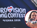 Wykonawczyni śpiewa na scenie Eurovison Song Contest w Wiedniu 2026, logo wydarzenia w tle.