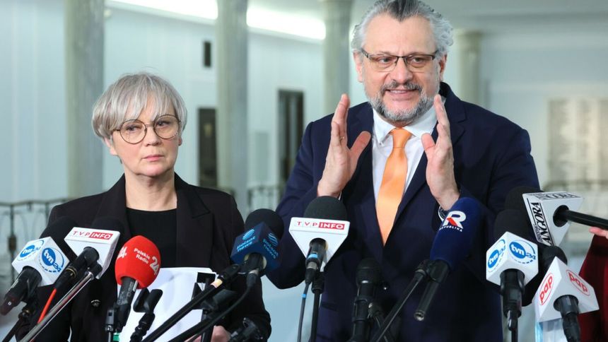 Senator Tomasz Lenz z wicemarszałkinią Sejmu Dorotą Niedzielą