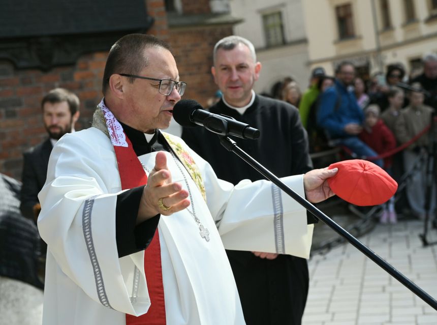 Kard. Ryś powołał komisję ws. parafii mariackiej