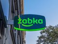 Zielony szyld sklepu 