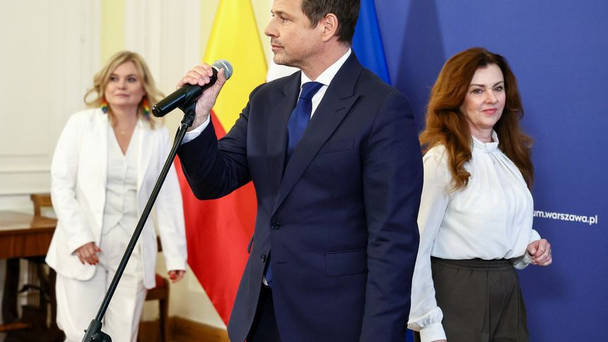 Transkrypcja aktu małżeństwa - konferencja Rafała Trzaskowskiego