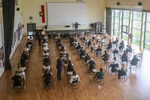 Matura 2026 - sala egzaminacyjna