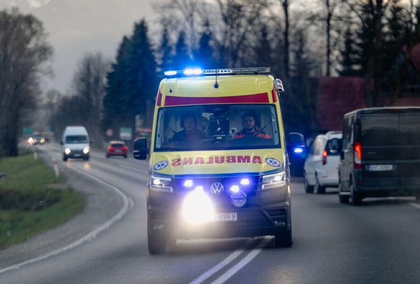 Ambulans (zdjęcie ilustracyjne)