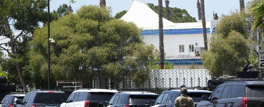 Policja przed meczetem w San Diego
