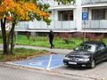 miejsce parkingowe dla osób z niepełnosprawnościami