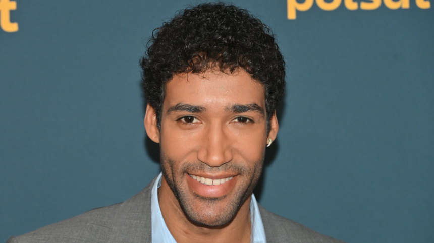 Ojciec Gamou Falla jest muzułmaninem. Jego wujek ma dwie żony