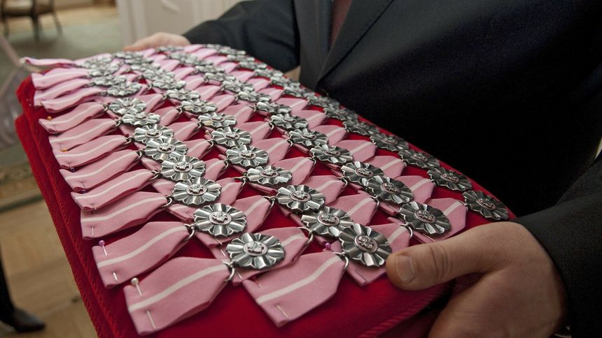 Medal za długoletnie małżeństwo. Jest problem z ich wydawaniem