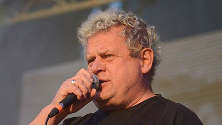 Hit lat 90. doczekał się nowej wersji