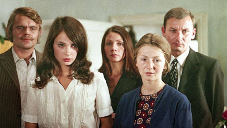 Kadr z filmu, który premierę miał w czasach PRL-u pt. \