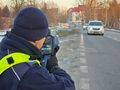policja z fotoradarem
