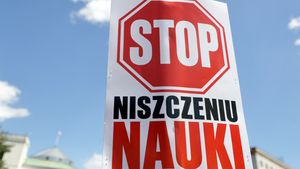 Protest środowisk naukowych przed Sejmem