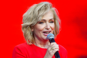 Katarzyna Żak podczas koncertu na Festiwalu w Opolu