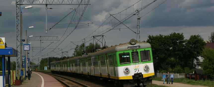 pociąg, burza