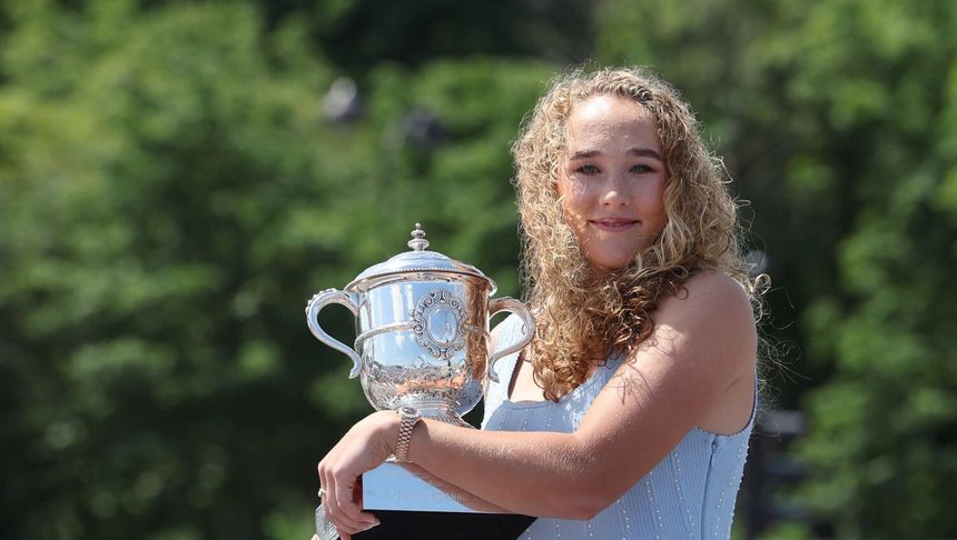 Mira Andriejewa z pucharem French Open