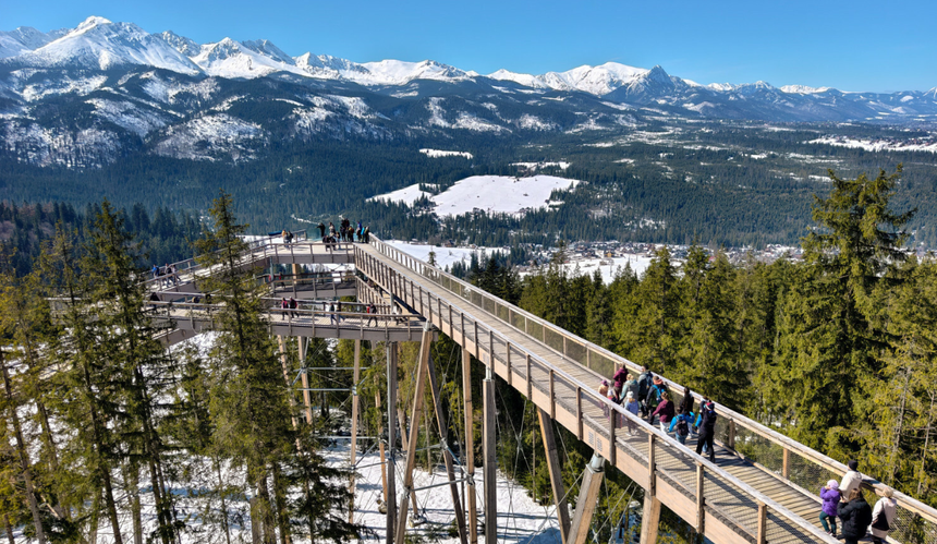 Widok ze Sky Walk Serce Poronina