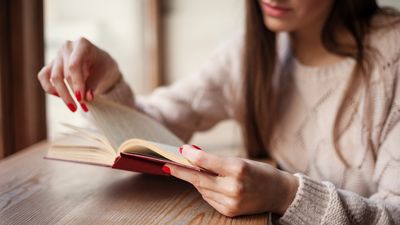 5 wciągających polskich książek, które każdy powinien przeczytać choć raz w życiu