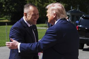 Nawrocki Trump