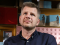 Filip Chajzer zamieszkał z 19-letnią Bianką. Już myśli o ślubie