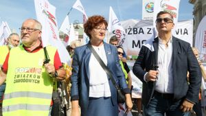Warszawa, 2021 r. Dorota Gardias podczas protestu pracowników ochrony zdrowia