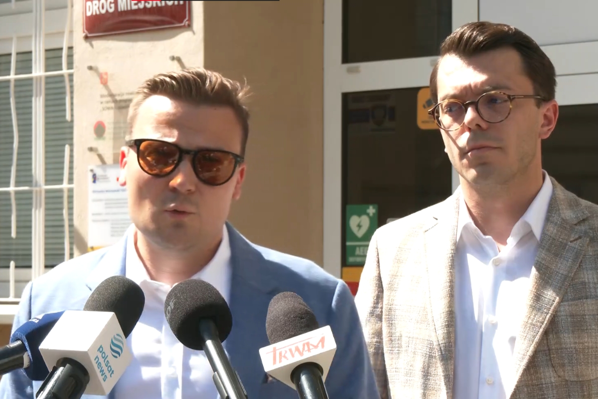 Radni PiS reagują na zwolnienie sygnalisty. Weszli do siedziby ZDM w Warszawie