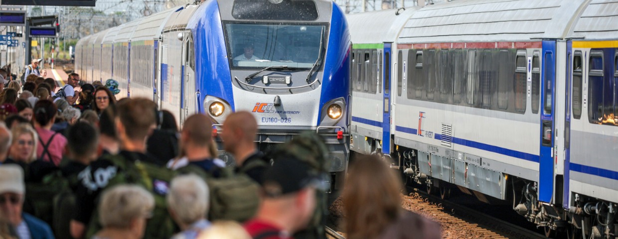 pkp intercity, odwołane pociągi, komunikacja zastępcza