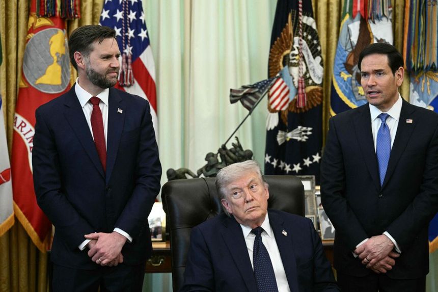 Donald Trump oraz wiceprezydent JD Vance i Marco Rubio
