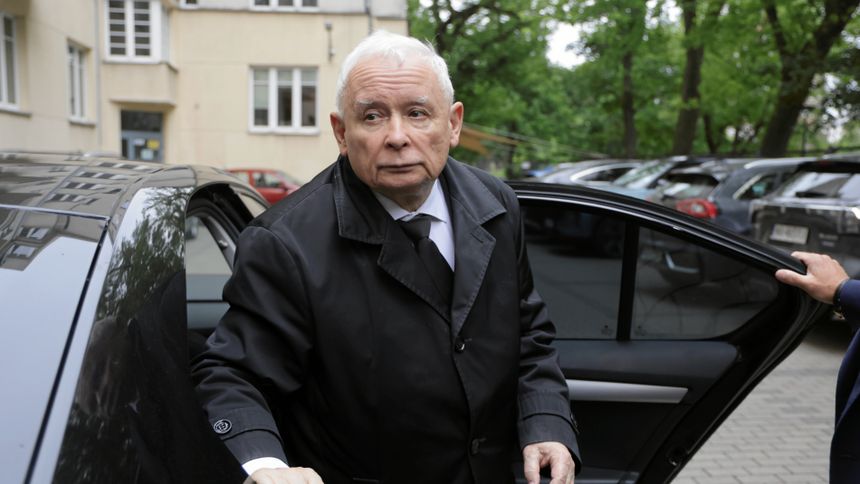 Jarosław Kaczyński w drodze na przesłuchanie ws. 